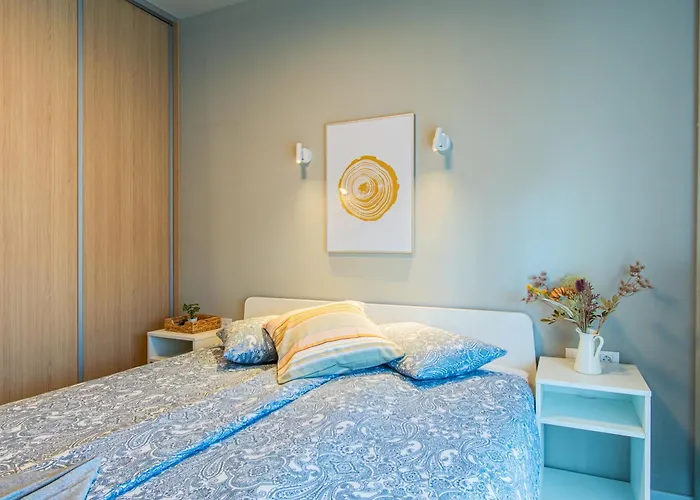 Flexible Selfcheckins 58, 59 & 60 - Zagreb - Loggia - New - Luxury