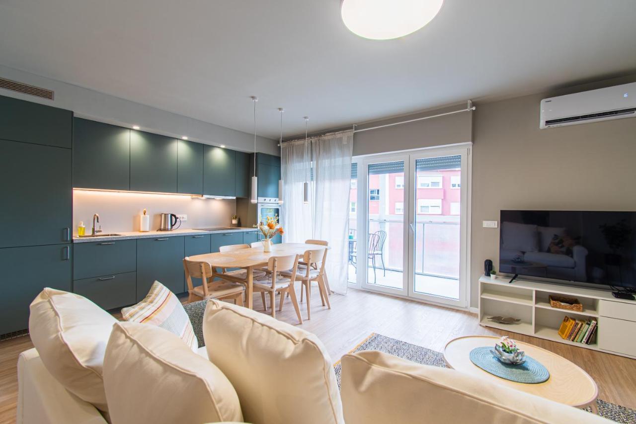 Apartment Flexible Selfcheckins 58, 59 & 60 - - Loggia - New - Luxury Zagreb