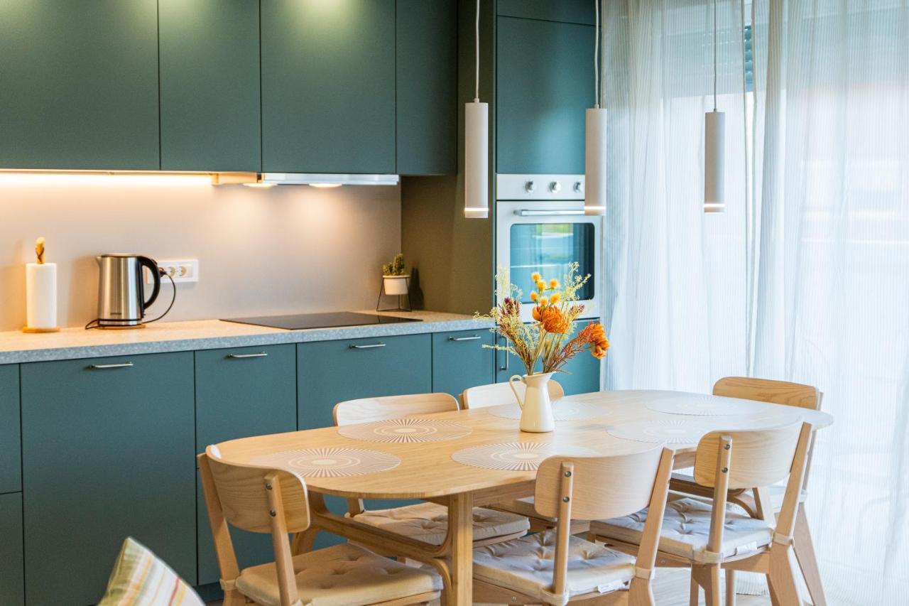 Apartment Flexible Selfcheckins 58, 59 & 60 - - Loggia - New - Luxury