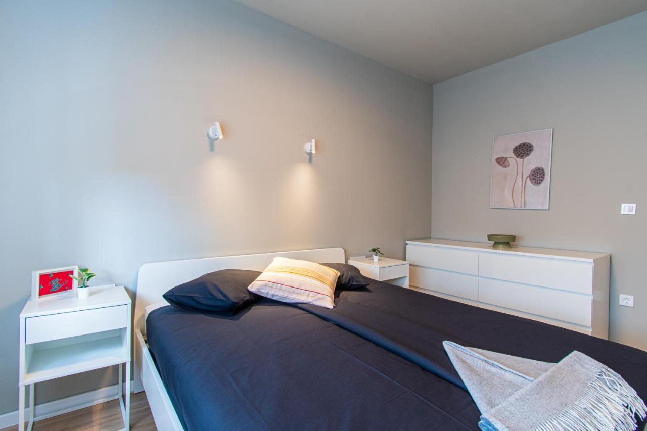 Flexible Selfcheckins 58, 59 & 60 - - Loggia - New - Luxury * Zagreb