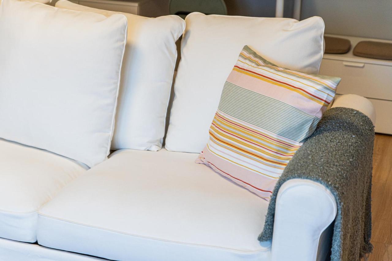 Flexible Selfcheckins 58, 59 & 60 - - Loggia - New - Luxury Apartment Zagreb