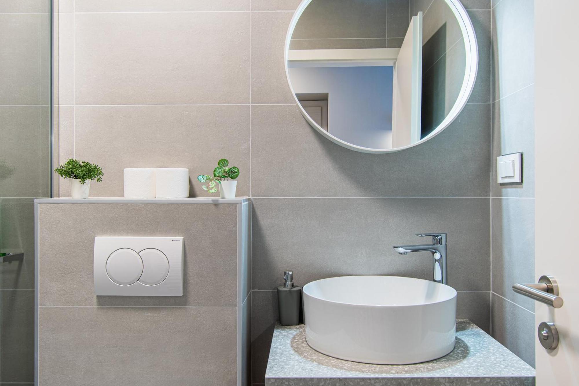 Flexible Selfcheckins 58, 59 & 60 - - Loggia - New - Luxury * Zagreb